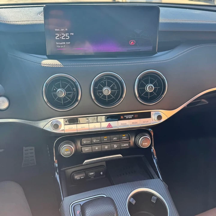 2023 Kia Stinger GT - Image 5 of 9