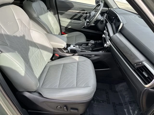 2023 Kia Telluride - Image 12 of 17