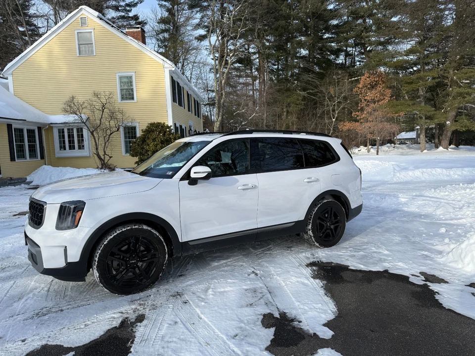 2023 Kia Telluride - Image 2 of 20