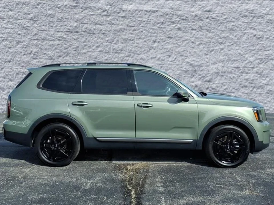 2023 Kia Telluride - Image 2 of 12