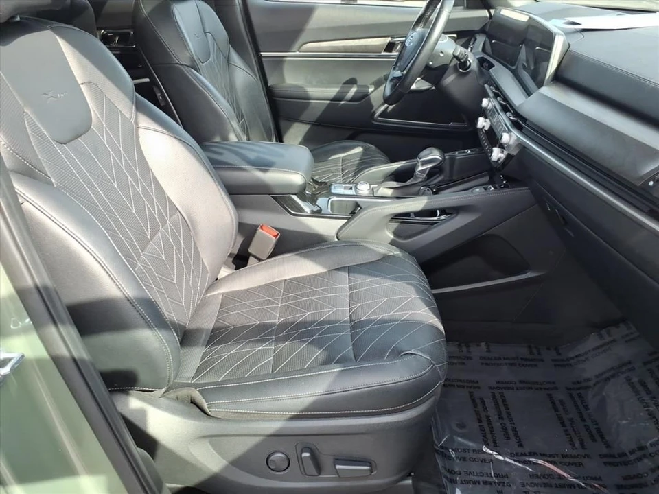 2023 Kia Telluride - Image 17 of 20
