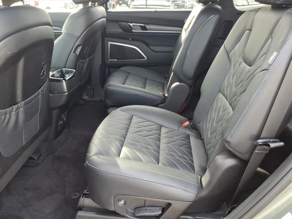 2023 Kia Telluride - Image 12 of 20