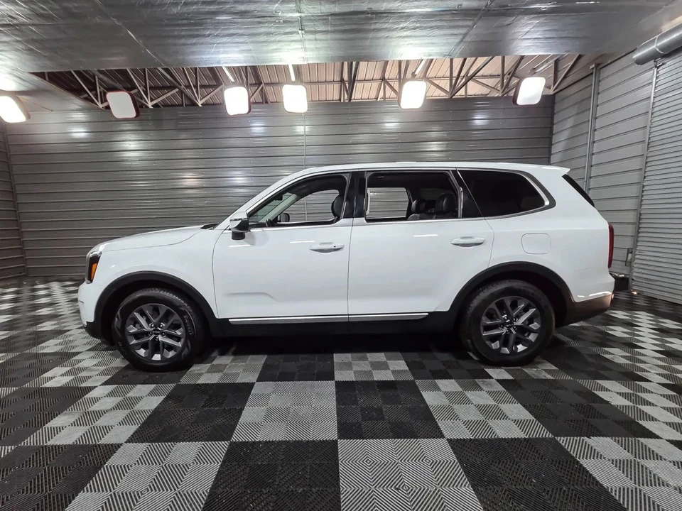 2023 Kia Telluride - Image 8 of 21