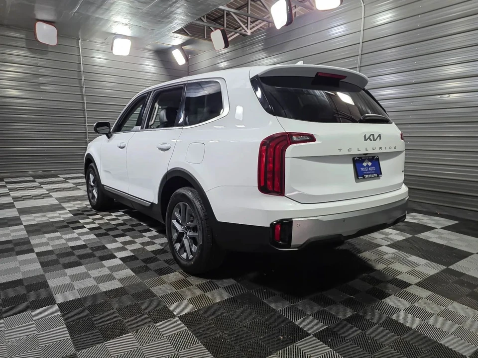 2023 Kia Telluride - Image 7 of 12