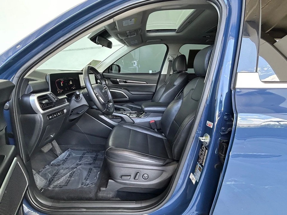 2023 Kia Telluride - Image 7 of 12