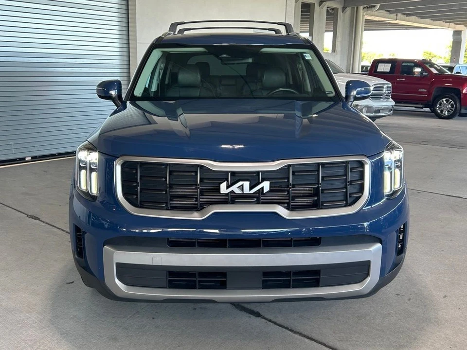 2023 Kia Telluride - Image 6 of 12