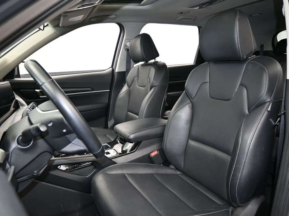 2023 Kia Telluride - Image 10 of 12