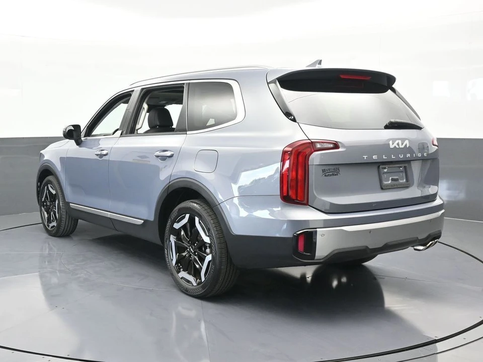 2023 Kia Telluride - Image 4 of 12