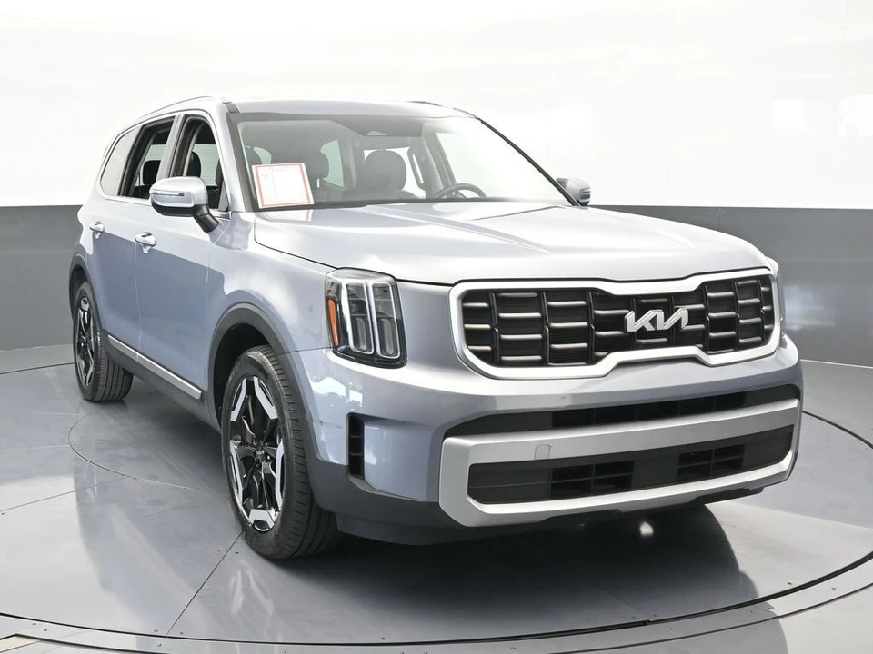 2023 Kia Telluride - Image 9 of 12