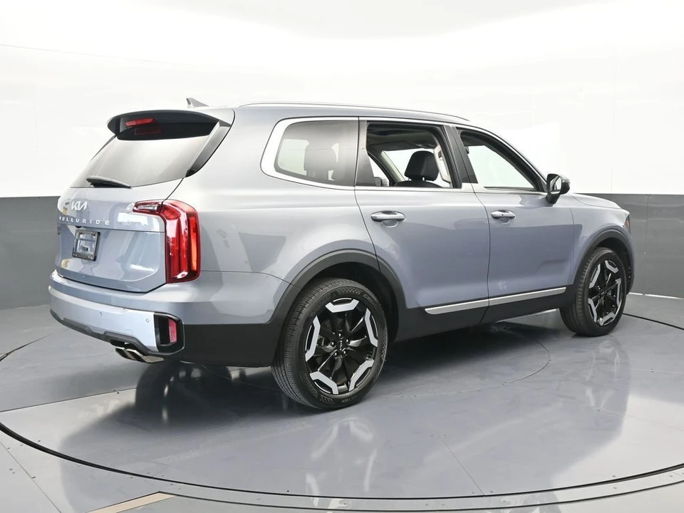 2023 Kia Telluride - Image 6 of 12