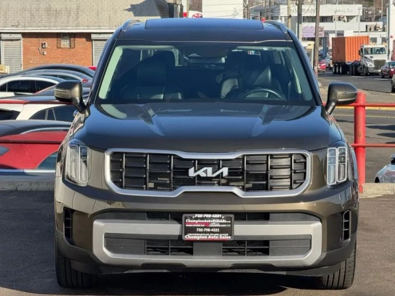 2023 Kia Telluride - Image 10 of 12