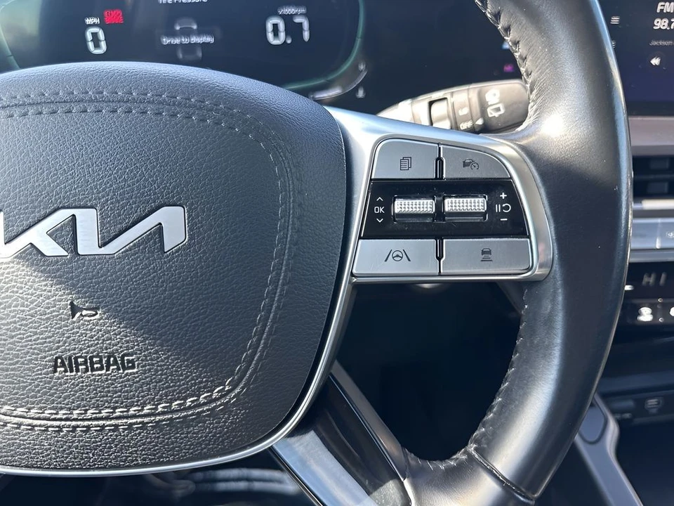 2023 Kia Telluride - Image 15 of 21