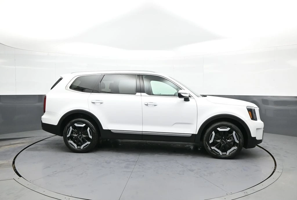 2023 Kia Telluride - Image 5 of 12