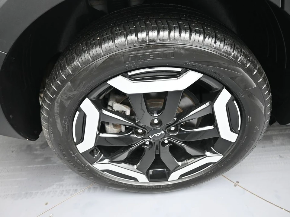 2023 Kia Telluride - Image 12 of 21