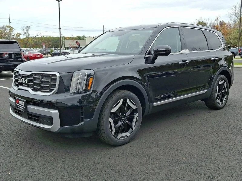 2023 Kia Telluride - Image 3 of 12