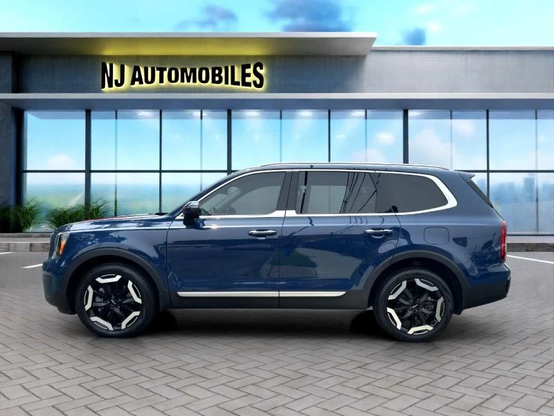 2023 Kia Telluride - Image 4 of 12