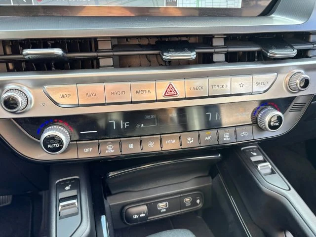 2023 Kia Telluride - Image 17 of 21