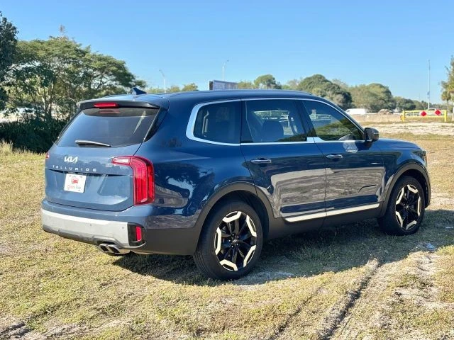 2023 Kia Telluride - Image 4 of 21