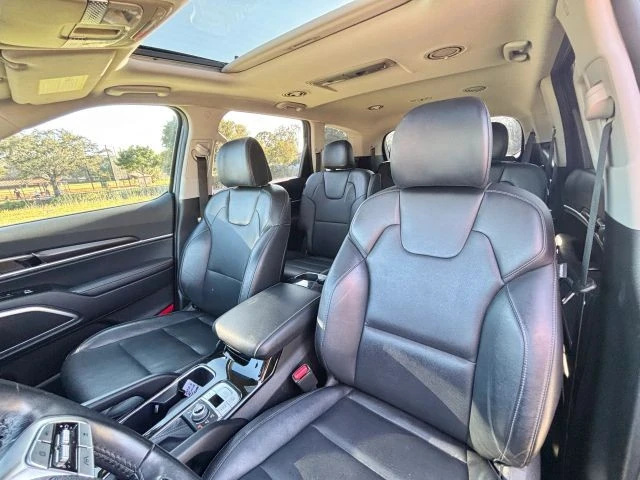 2023 Kia Telluride - Image 8 of 21