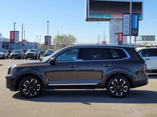 2023 Kia Telluride - Image 8 of 12
