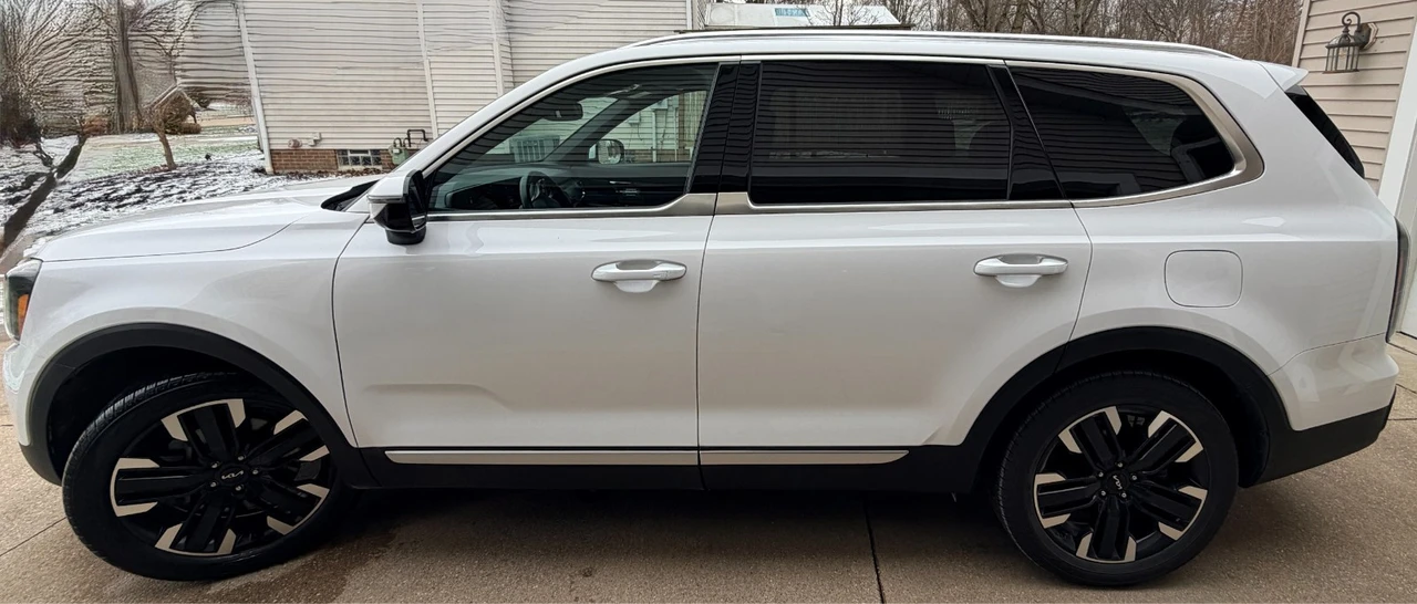 2023 Kia Telluride - Image 3 of 13