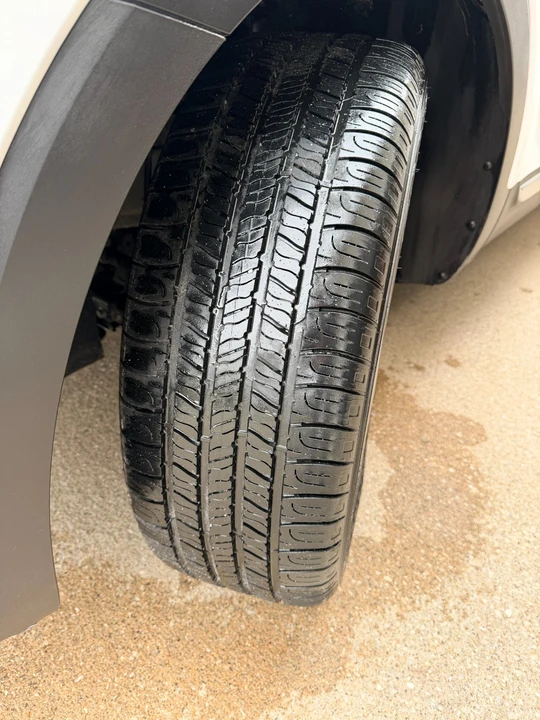 2023 Kia Telluride - Image 6 of 13