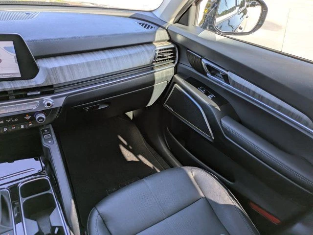 2023 Kia Telluride - Image 15 of 21