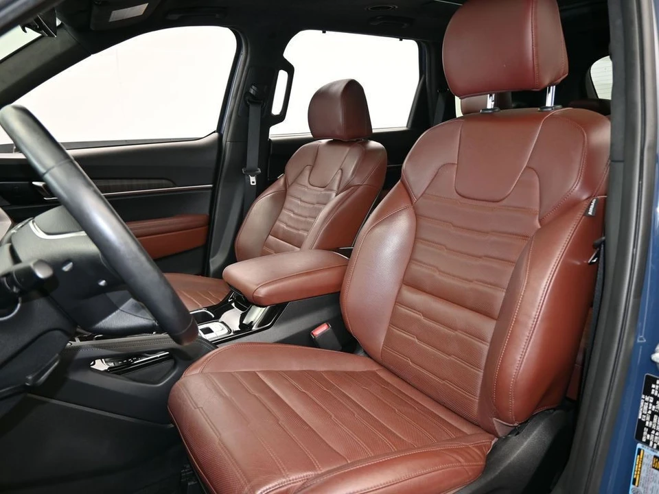 2023 Kia Telluride - Image 10 of 12