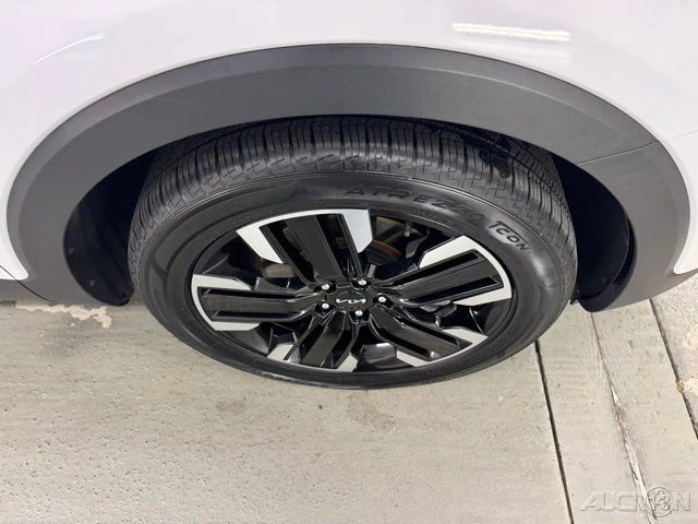 2023 Kia Telluride - Image 4 of 20