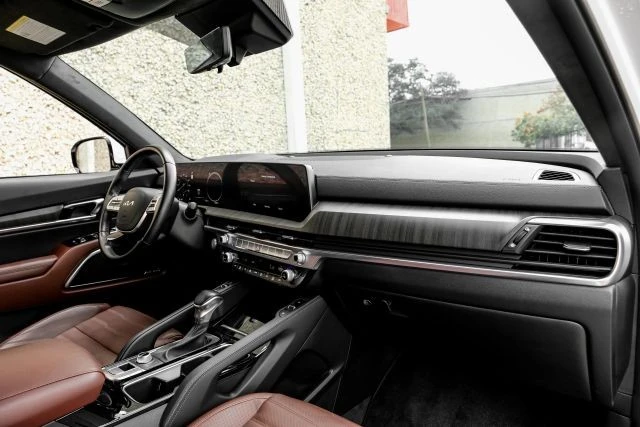 2023 Kia Telluride - Image 15 of 21