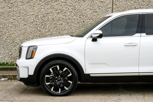 2023 Kia Telluride - Image 13 of 21