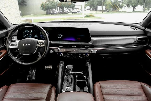 2023 Kia Telluride - Image 16 of 21
