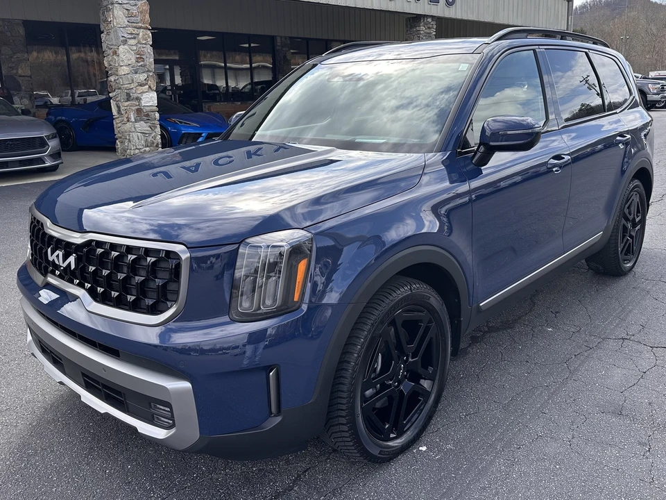 2023 Kia Telluride - Image 2 of 21