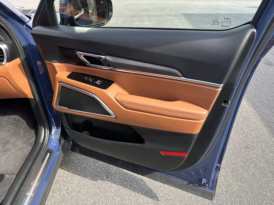 2023 Kia Telluride - Image 13 of 21