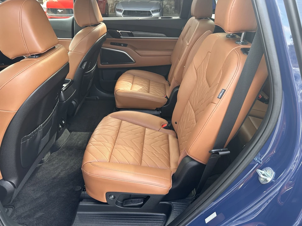 2023 Kia Telluride - Image 12 of 21