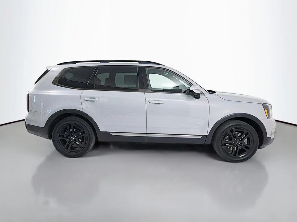 2023 Kia Telluride - Image 8 of 12