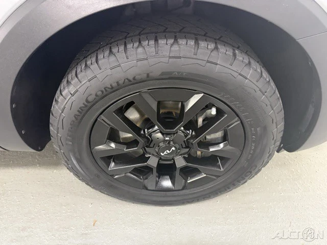 2023 Kia Telluride - Image 4 of 21