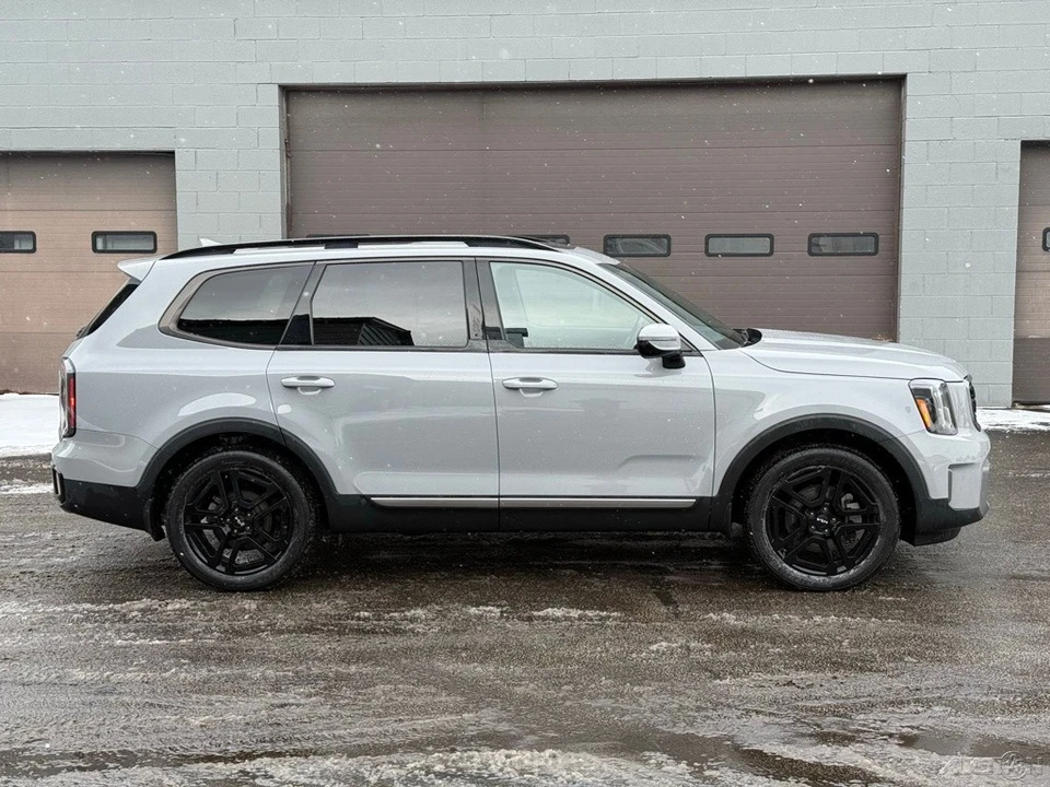 2023 Kia Telluride - Image 2 of 12