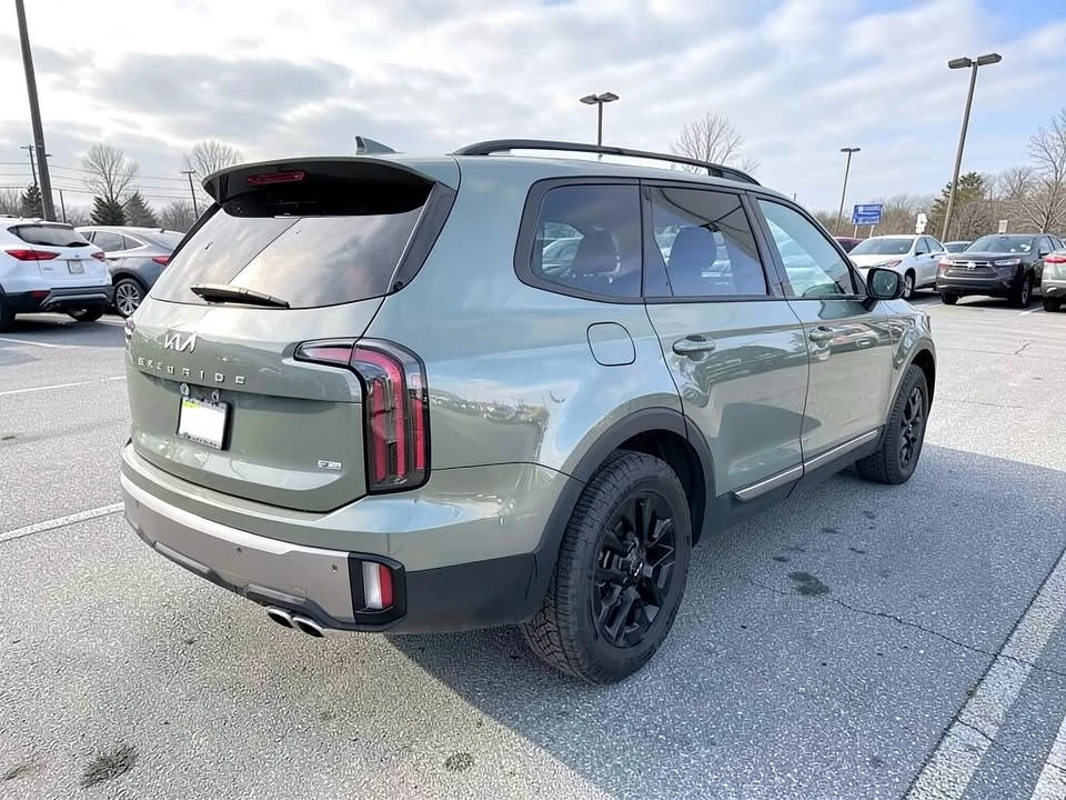 2023 Kia Telluride - Image 3 of 10