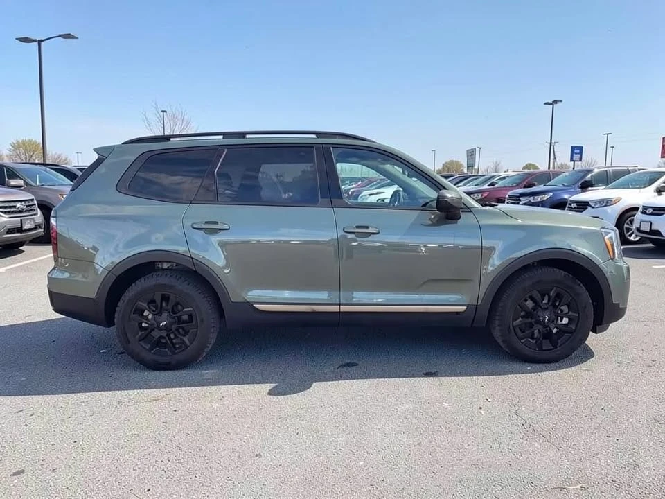 2023 Kia Telluride - Image 4 of 10