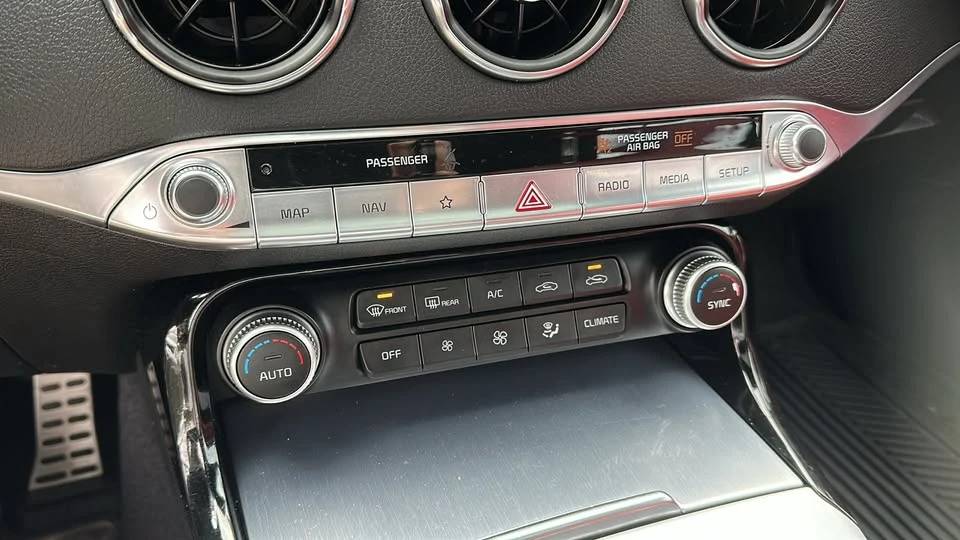 2023 Kia Stinger GT - Image 4 of 12