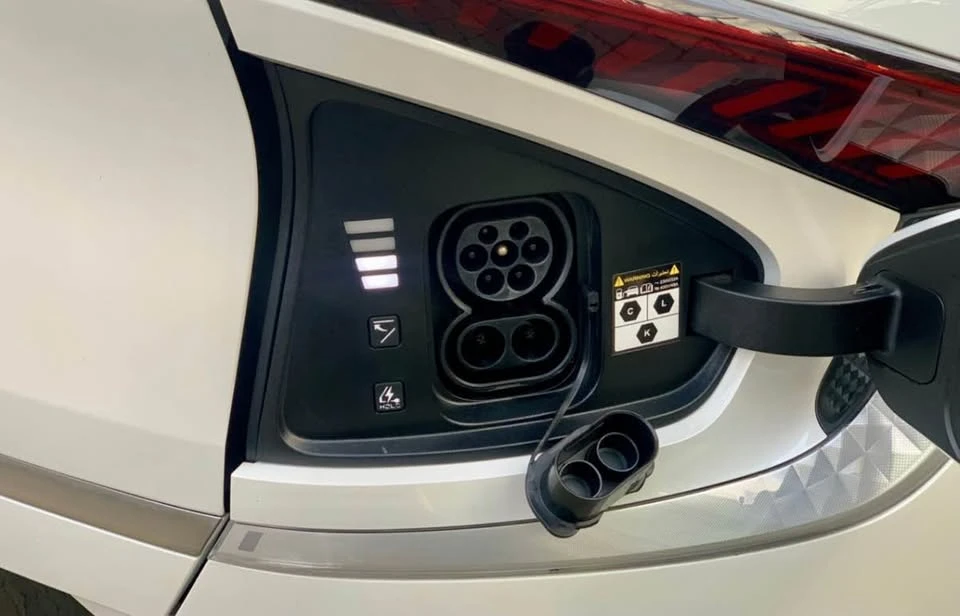 2023 Kia EV6 - Image 16 of 17