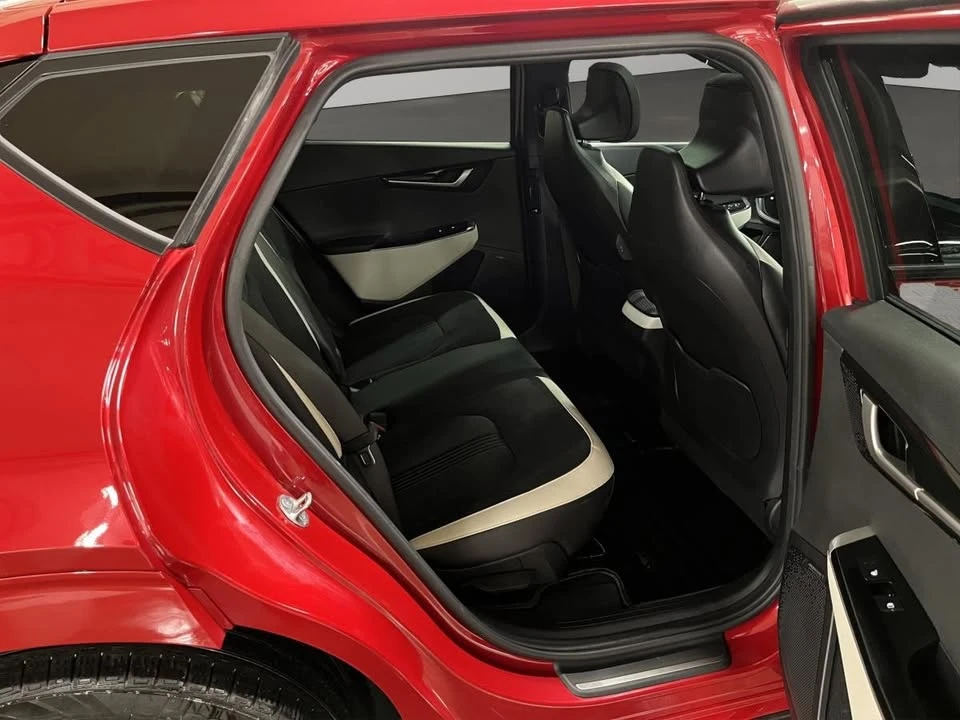 2023 Kia EV6 - Image 18 of 19