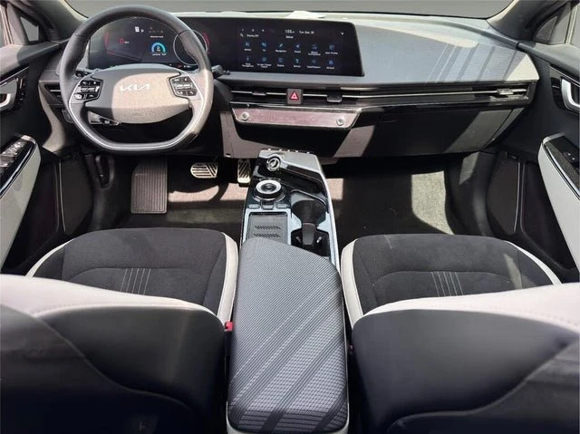2023 Kia EV6 - Image 19 of 20