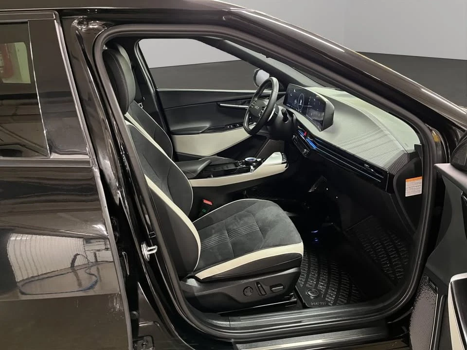 2023 Kia EV6 - Image 18 of 19