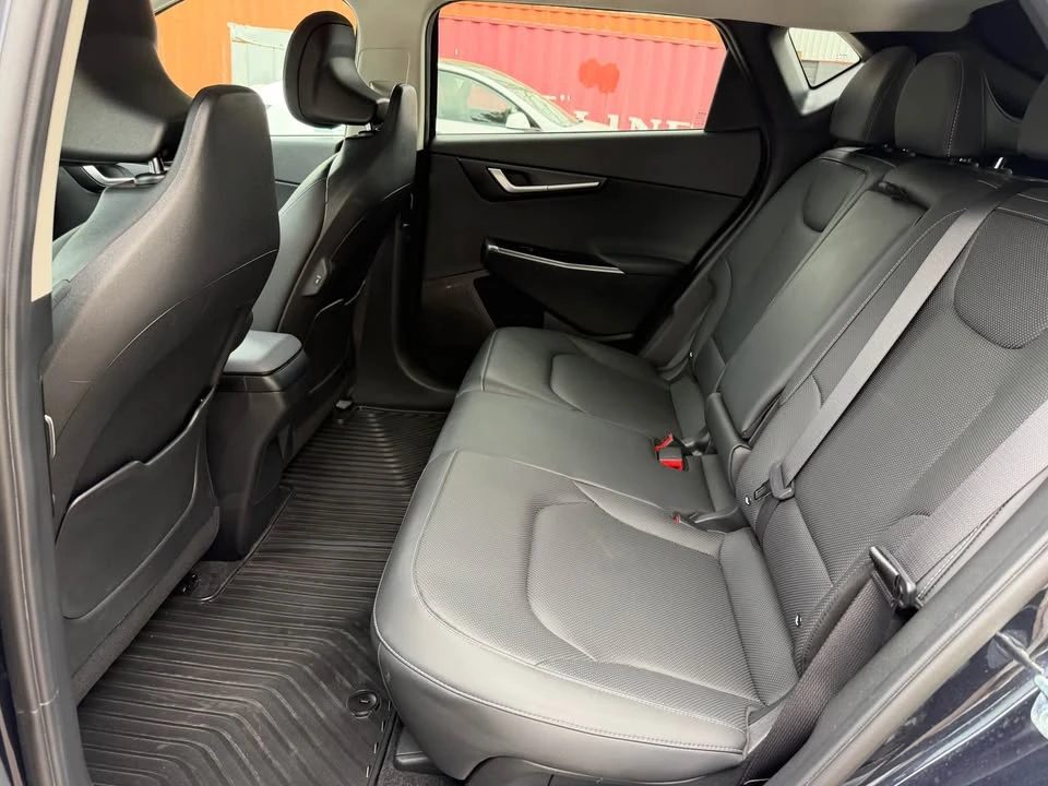2023 Kia EV6 - Image 11 of 19