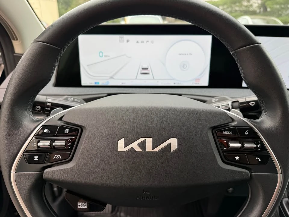 2023 Kia EV6 - Image 15 of 19