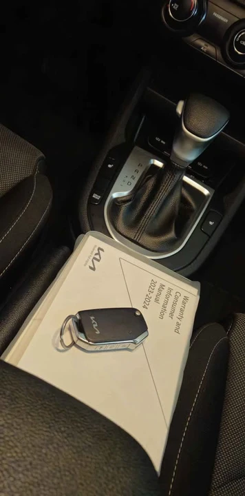 2023 Kia Forte - Image 16 of 17