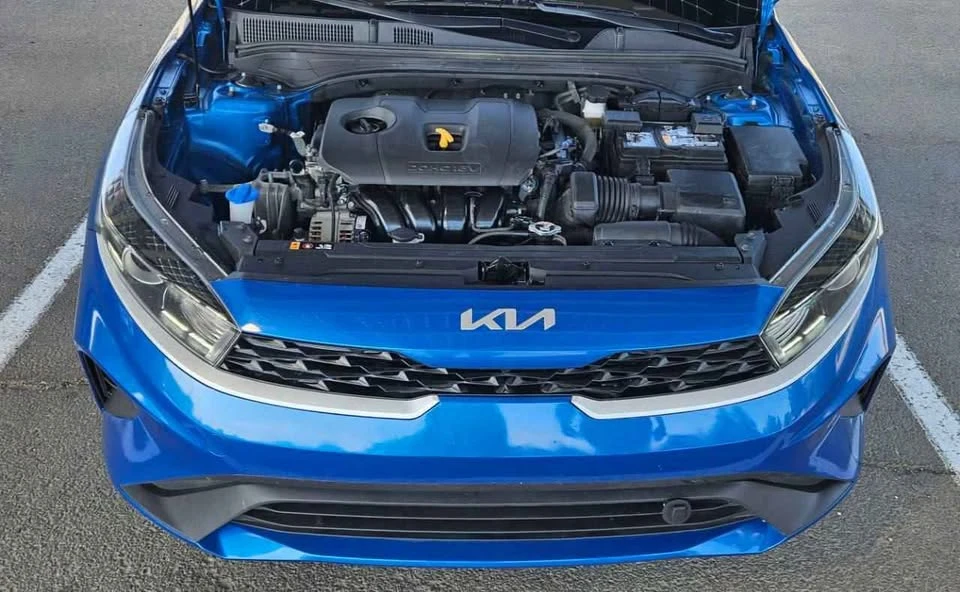 2023 Kia Forte - Image 8 of 17