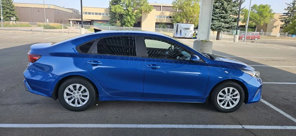 2023 Kia Forte - Image 3 of 17